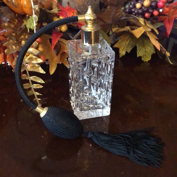 Lot of 2 Vintage I W Rice Perfume Atomizers and one vintage clear crystal glass - Picture 12 of 12